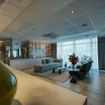 Logis Restaurant & A La 12 3* Delme