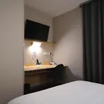 Hotel Logis Restaurant & A La 12