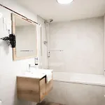 Logis Restaurant & A La 12 Hotel