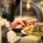 Отель Logis Restaurant & A La 12 3*