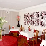 Logis Restaurant & A La 12