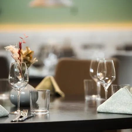 מלון Logis Restaurant & A La 12 Delme