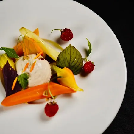 Logis Restaurant & A La 12 Delme