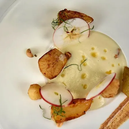 Hotel Logis Restaurant & A La 12