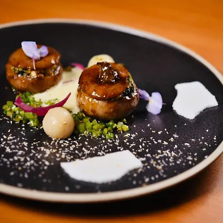 Logis Restaurant & A La 12