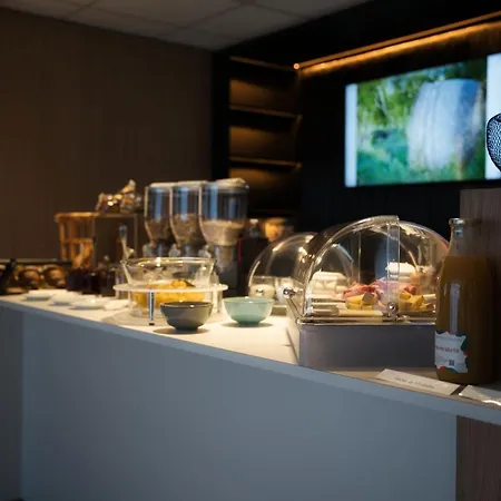 Logis Restaurant&hôtel à La 12 3* Delme