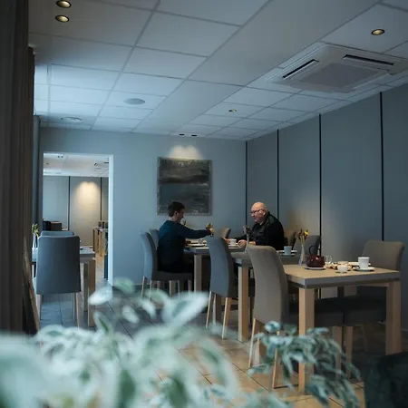 Logis Restaurant & A La 12