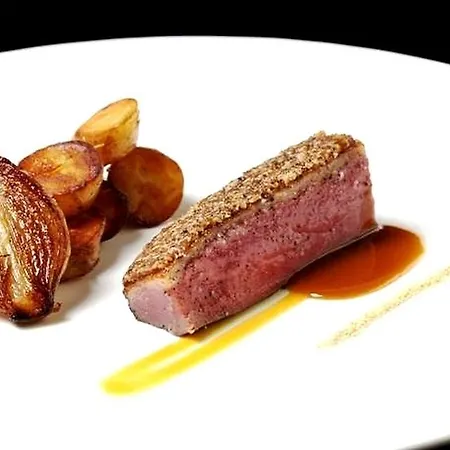 Hotel Logis Restaurant & A La 12 Delme