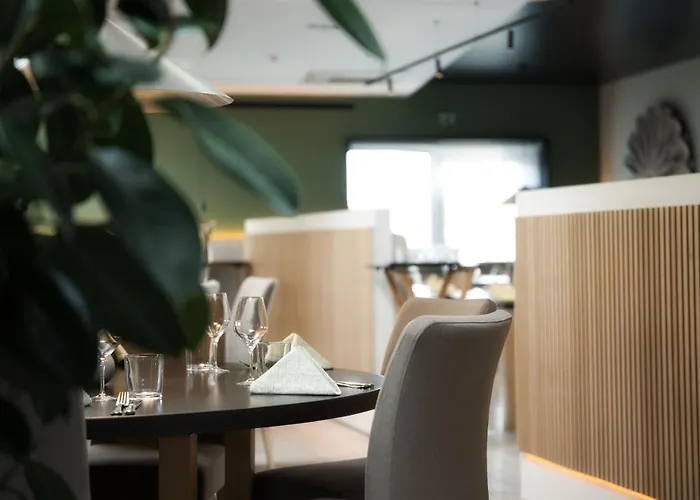 Hotel Logis Restaurant&hôtel à La 12 3*