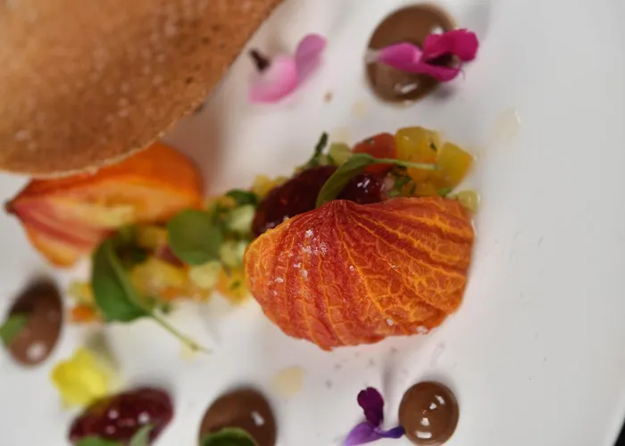 Hotel Logis Restaurant & A La 12 3*