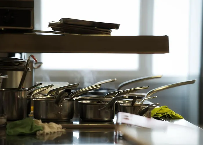 Logis Restaurant&hôtel à La 12 3*