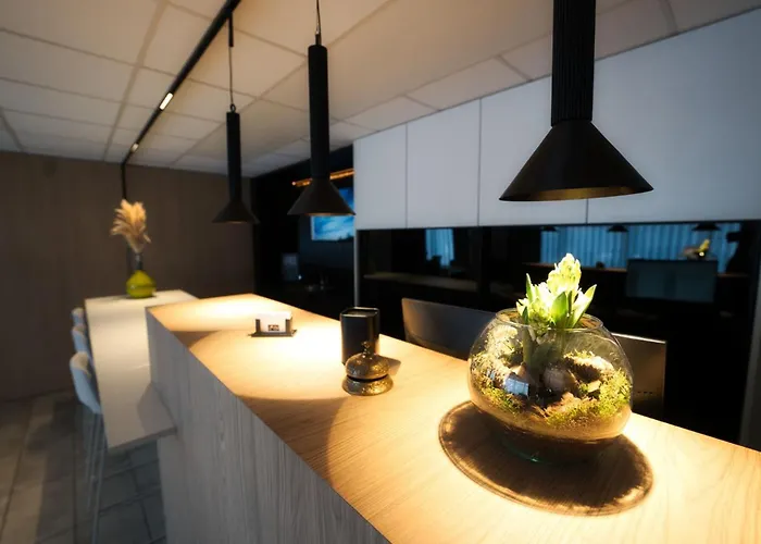 Logis Restaurant & A La 12 3* Delme