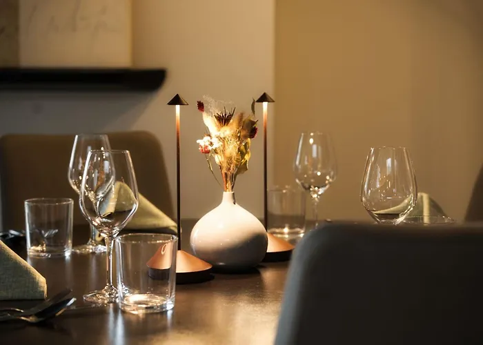 Logis Restaurant & A La 12 3*