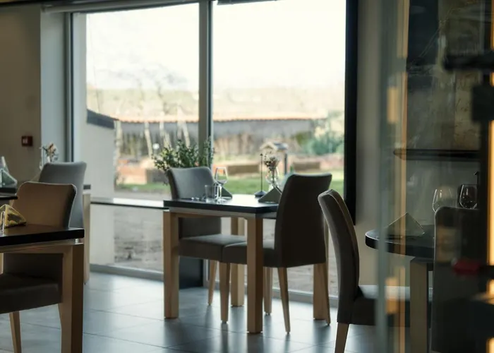 Logis Restaurant&hôtel à La 12